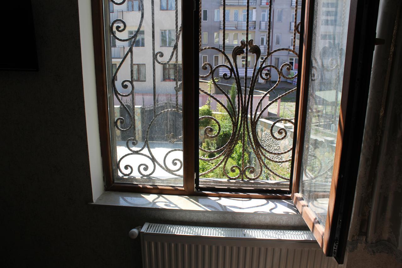 Hotel Mimino Tbilisi Buitenkant foto