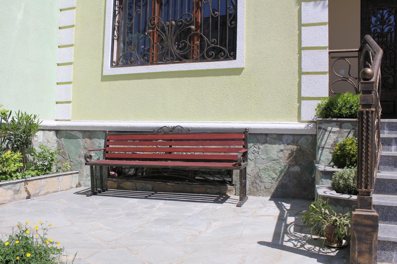 Hotel Mimino Tbilisi Buitenkant foto