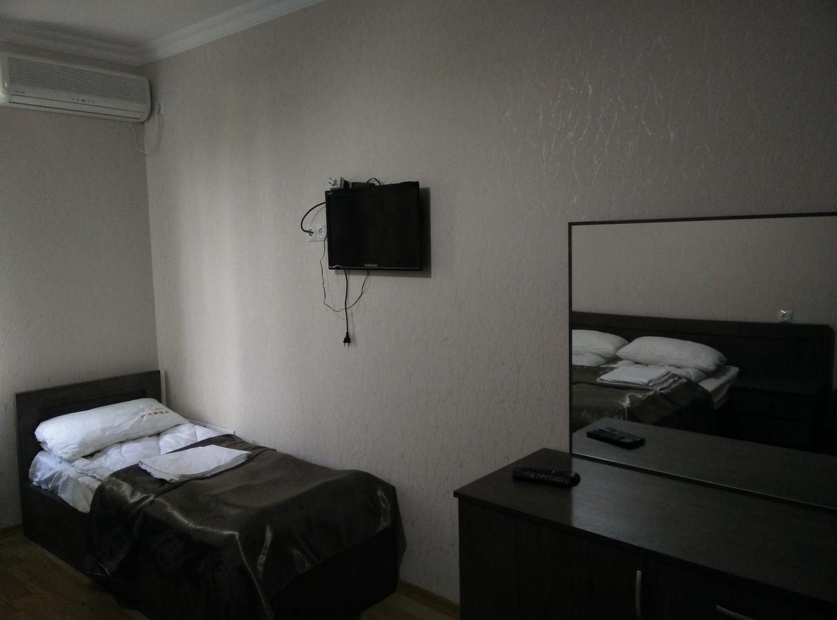 Hotel Mimino Tbilisi Buitenkant foto