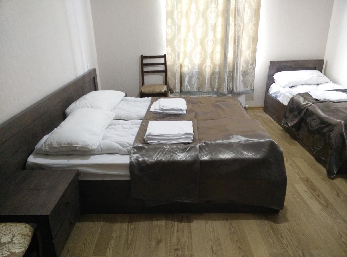 Hotel Mimino Tbilisi Buitenkant foto