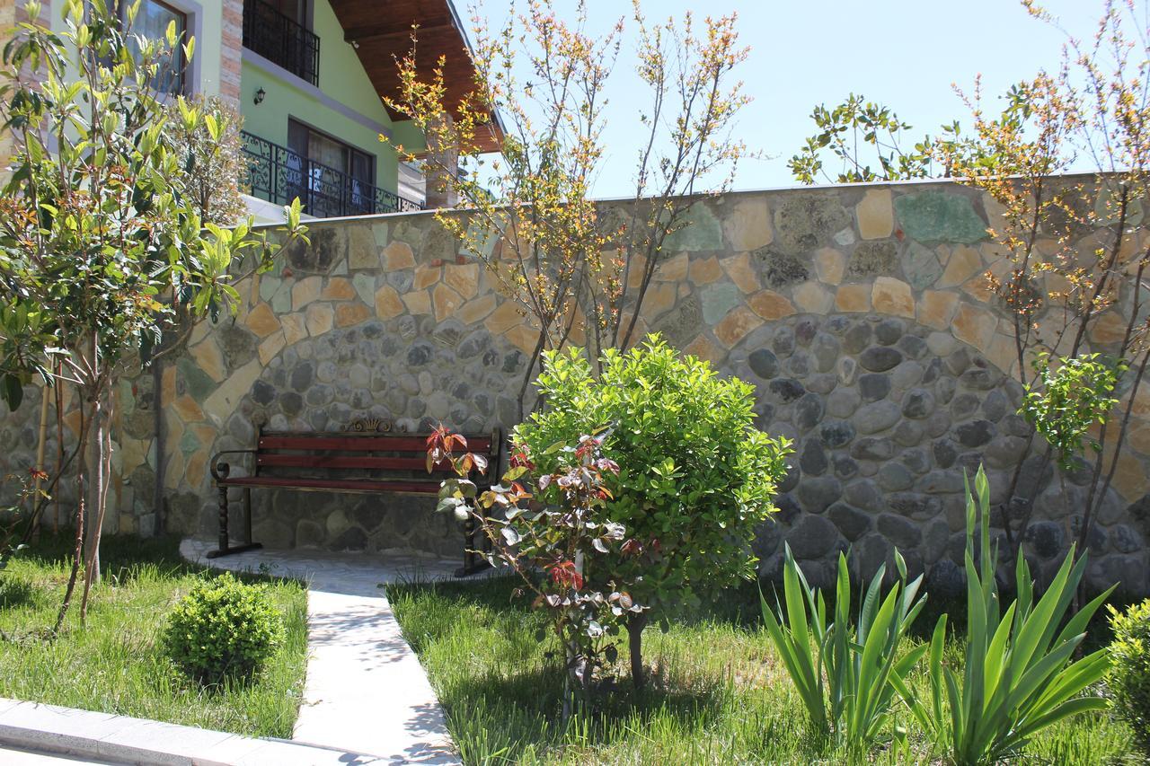 Hotel Mimino Tbilisi Buitenkant foto
