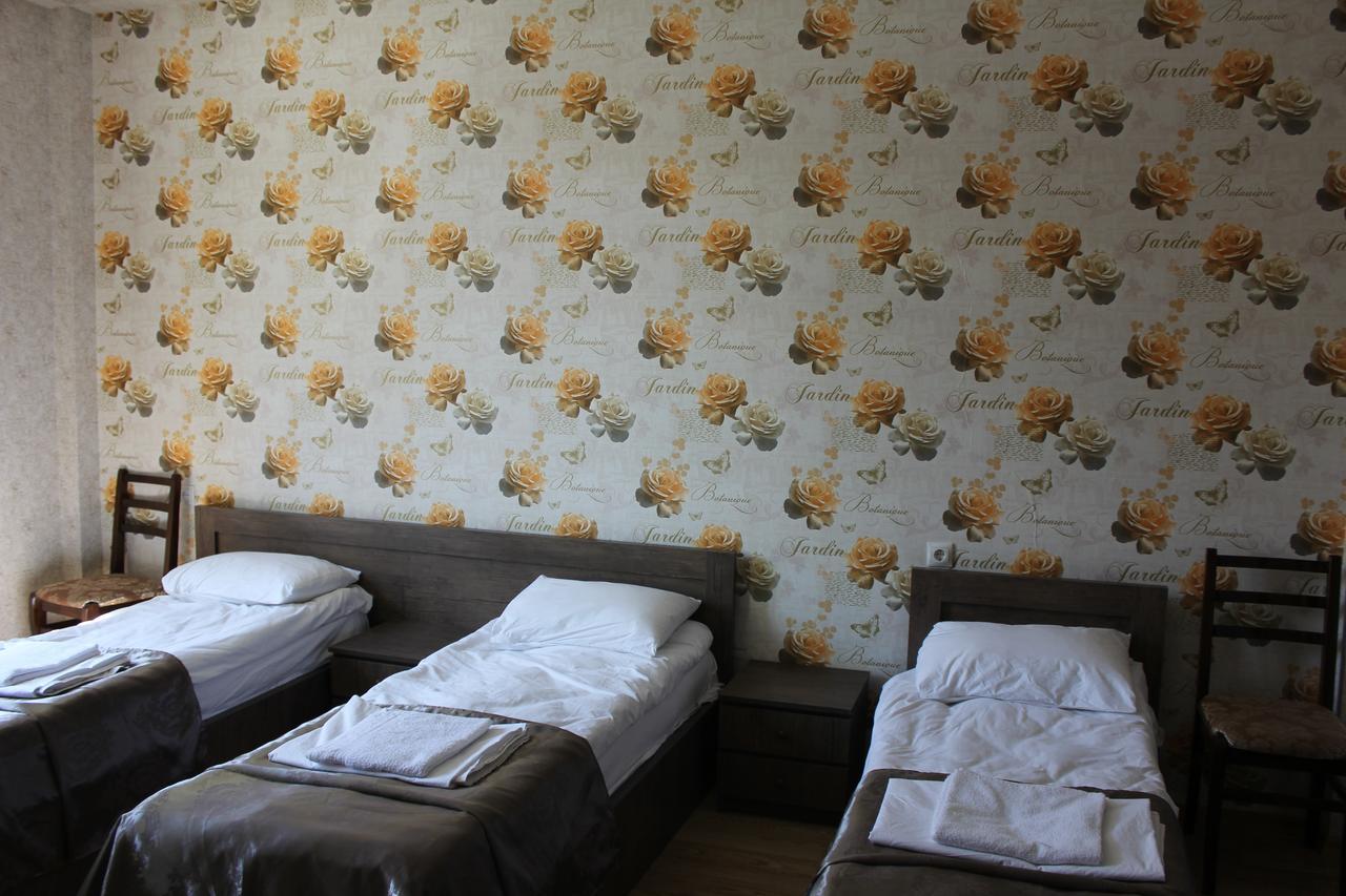 Hotel Mimino Tbilisi Buitenkant foto