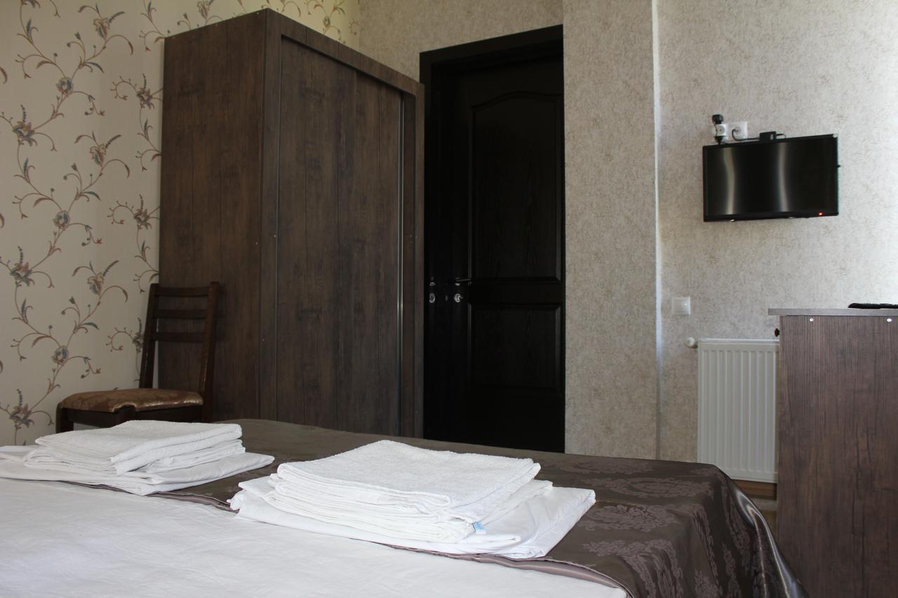Hotel Mimino Tbilisi Buitenkant foto