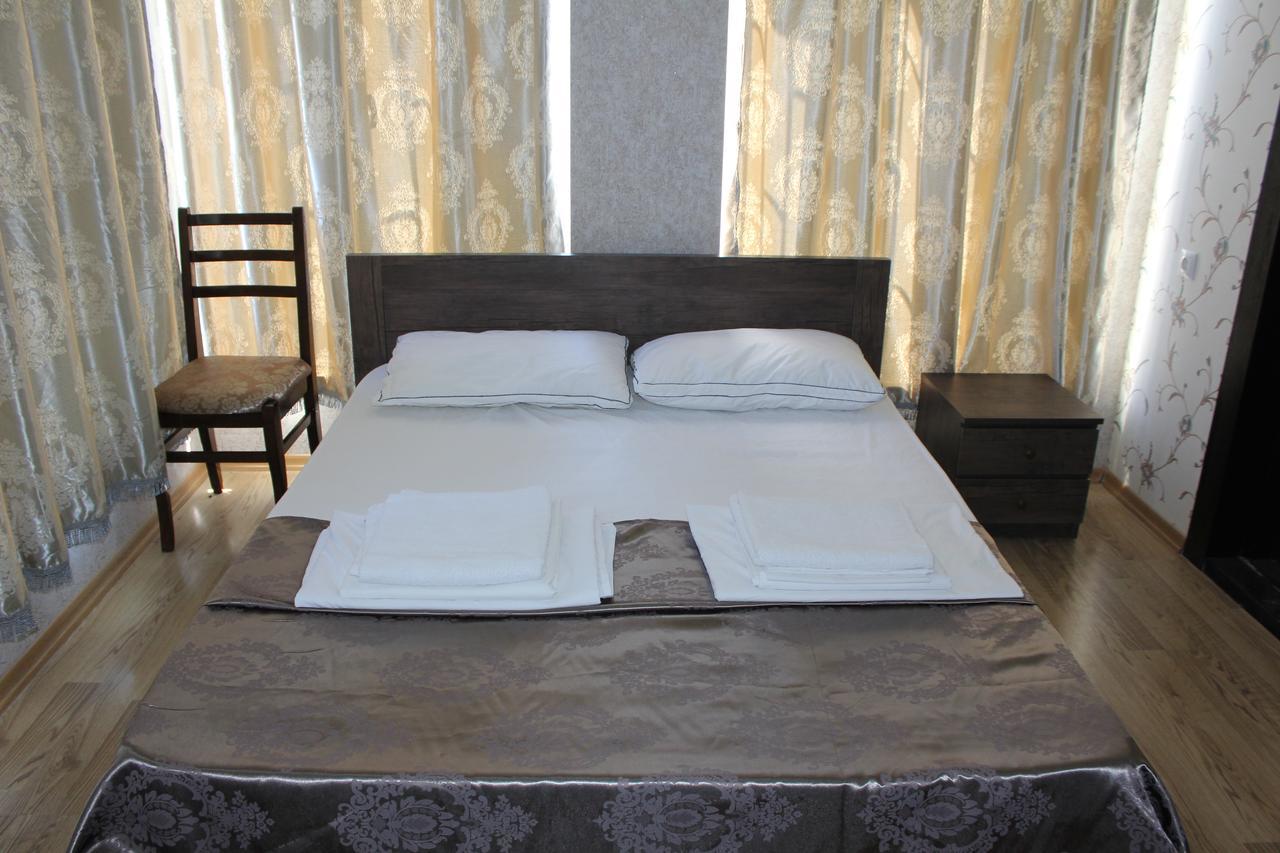 Hotel Mimino Tbilisi Buitenkant foto