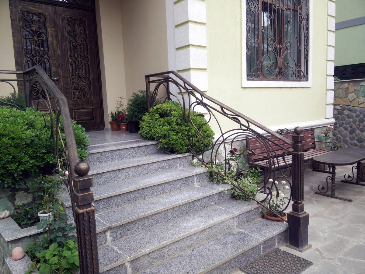 Hotel Mimino Tbilisi Buitenkant foto